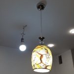 Установка двух светильников на потолок